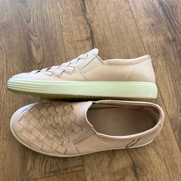 Ecco Women's flesh/ PinkWoven Leather Slip-On Loafers - Picture 5 of 11